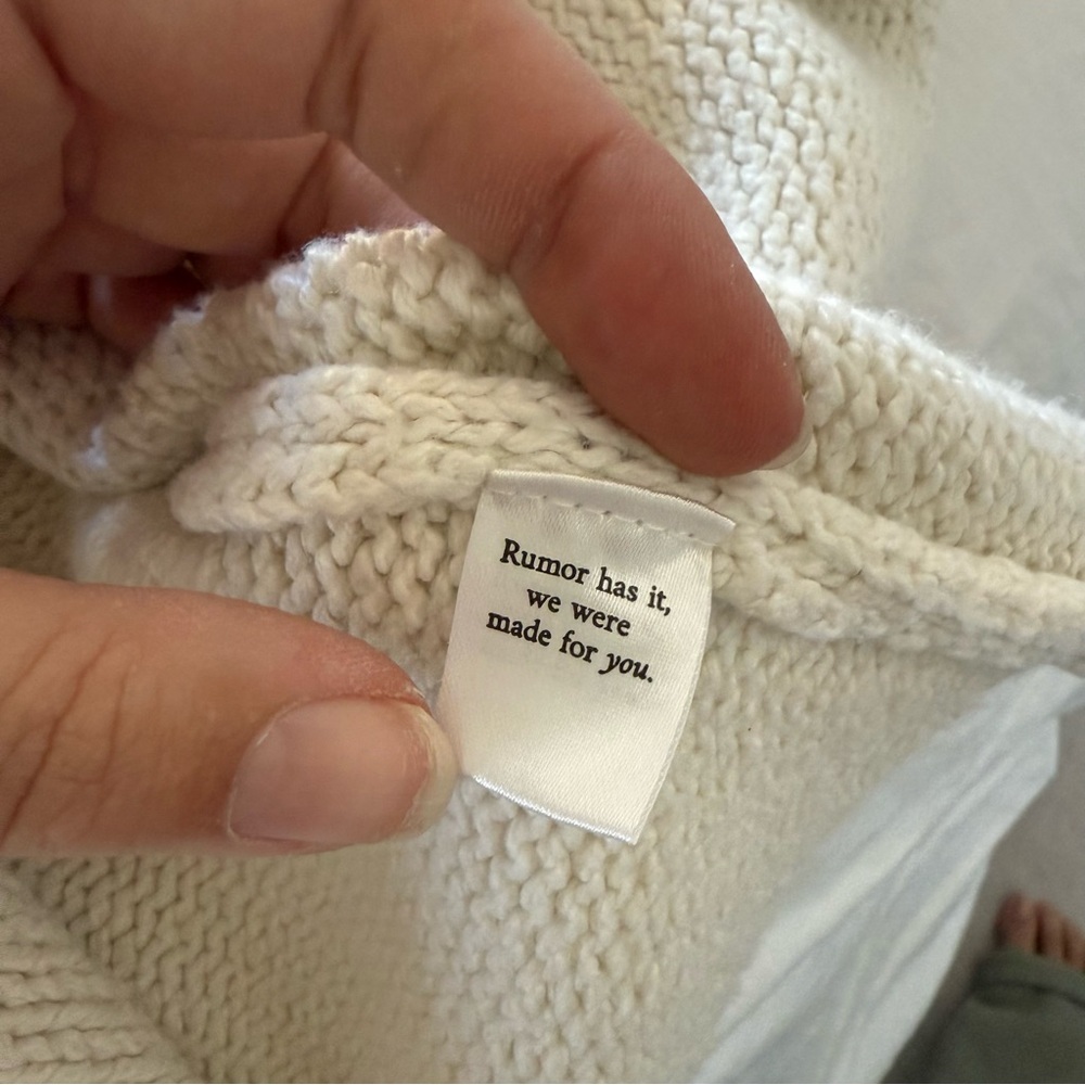 Rumored Off-White Knit Top - Picture 8 of 8